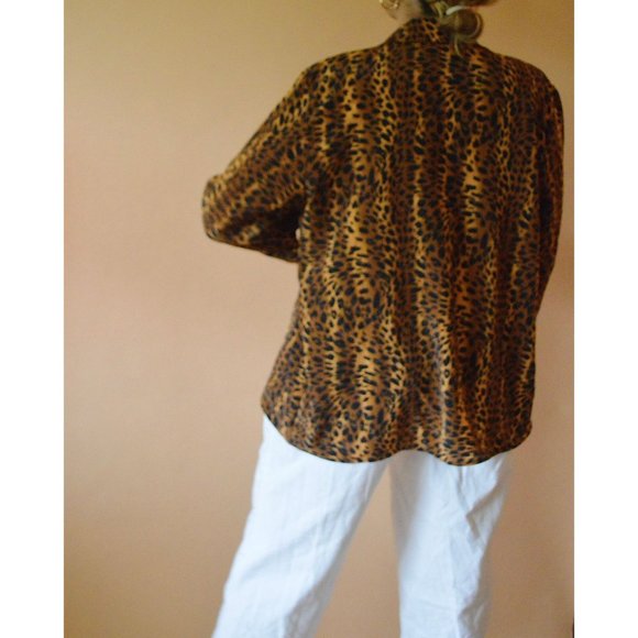 Vintage Animal Print Blouse - Picture 3 of 3